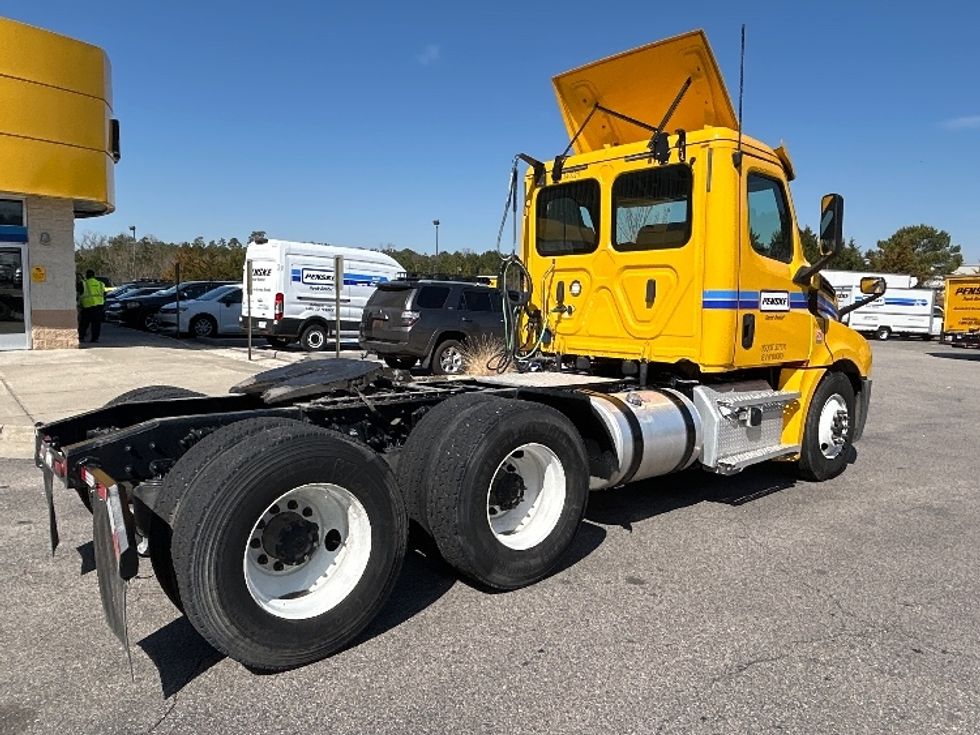 Day Cab Tractor-Heavy Duty Tractors-Freightliner-2020-T12664ST-Cleveland-TN-235,868\n\t\tmiles-$ 60,250 - Image 7