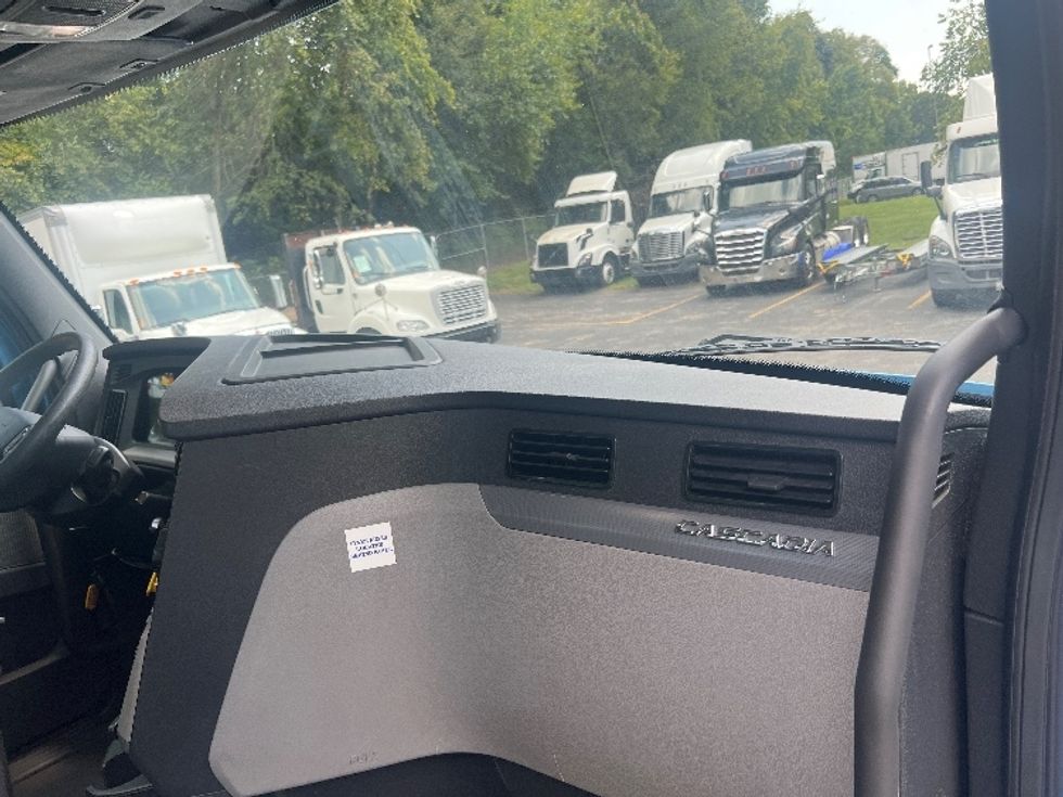 Day Cab Tractor-Heavy Duty Tractors-Freightliner-2020-T12664ST-Cleveland-TN-412,351\n\t\tmiles-$ 56,250 - Image 13