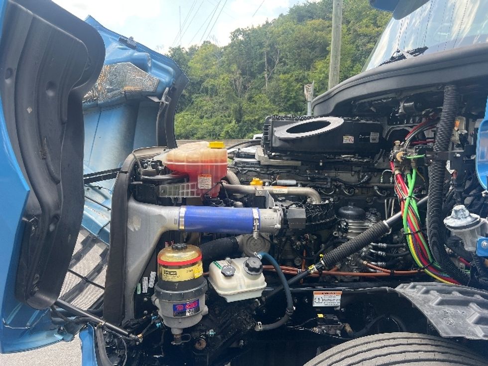 Day Cab Tractor-Heavy Duty Tractors-Freightliner-2020-T12664ST-Cleveland-TN-412,351\n\t\tmiles-$ 56,250 - Image 16