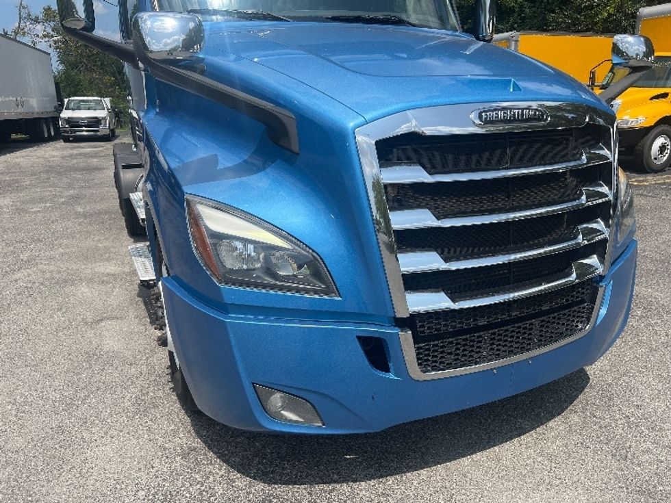 Day Cab Tractor-Heavy Duty Tractors-Freightliner-2020-T12664ST-Cleveland-TN-412,351\n\t\tmiles-$ 56,250 - Image 23