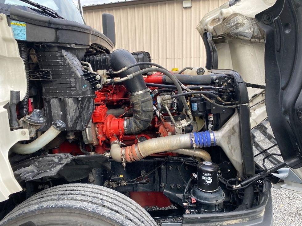 Day Cab Tractor-Heavy Duty Tractors-Freightliner-2020-T12664ST-Cleveland-TN-430,904\n\t\tmiles-$ 49,500 - Image 15