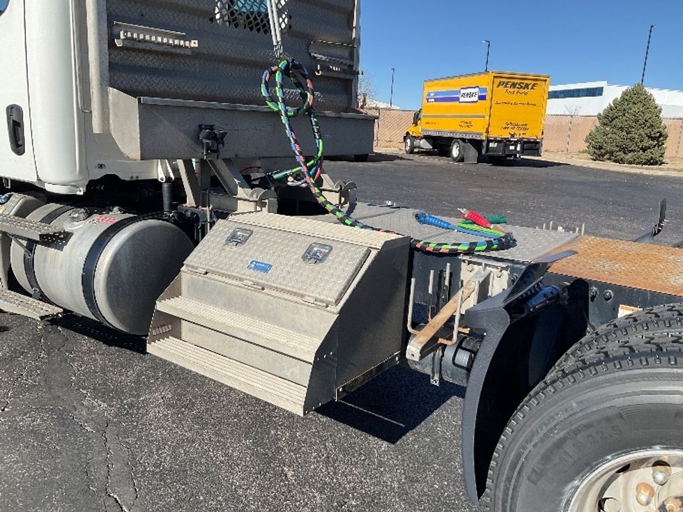 Day Cab Tractor-Heavy Duty Tractors-Freightliner-2020-T12664ST-Colorado Springs-CO-205,060\n\t\tmiles-$ 65,750 - Image 17