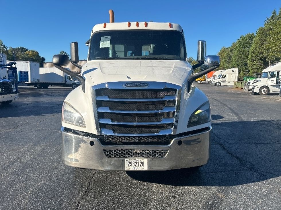 Day Cab Tractor-Heavy Duty Tractors-Freightliner-2020-T12664ST-Concord-NC-263,603\n\t\tmiles-$ 68,250 - Image 2