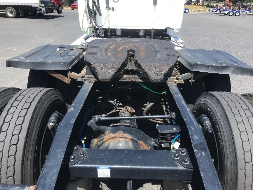 Day Cab Tractor-Heavy Duty Tractors-Freightliner-2020-T12664ST-Concord-NC-486,123\n\t\tmiles-$ 46,500 - Image 6