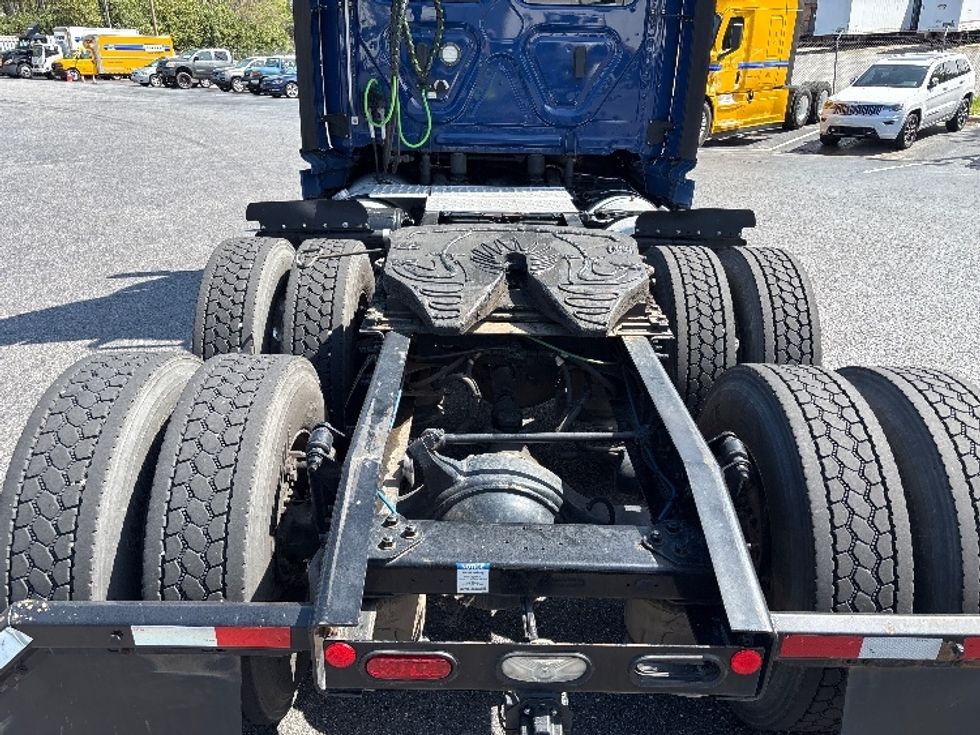 Day Cab Tractor-Heavy Duty Tractors-Freightliner-2020-T12664ST-Concord-NC-524,240\n\t\tmiles-$ 39,000 - Image 6