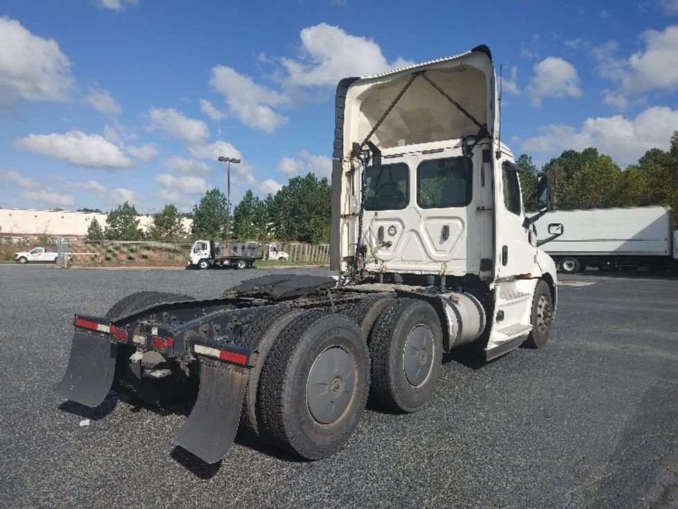 Day Cab Tractor-Heavy Duty Tractors-Freightliner-2020-T12664ST-Concord-NC-708,971\n\t\tmiles-$ 30,750 - Image 7