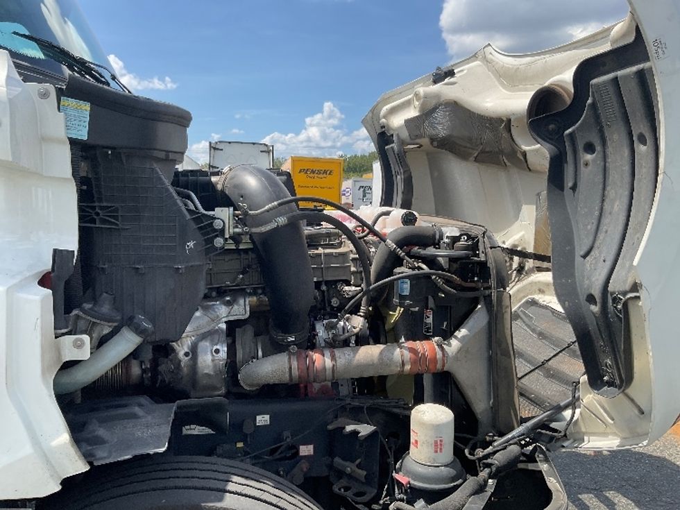 Day Cab Tractor-Heavy Duty Tractors-Freightliner-2020-T12664ST-Concord-NC-732,387\n\t\tmiles-$ 28,000 - Image 15