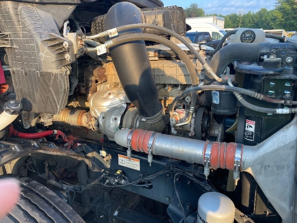 Day Cab Tractor-Heavy Duty Tractors-Freightliner-2020-T12664ST-Conover-NC-238,201\n\t\tmiles-$ 64,500 - Image 15