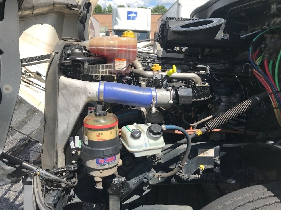 Day Cab Tractor-Heavy Duty Tractors-Freightliner-2020-T12664ST-Conover-NC-402,673\n\t\tmiles-$ 55,000 - Image 16