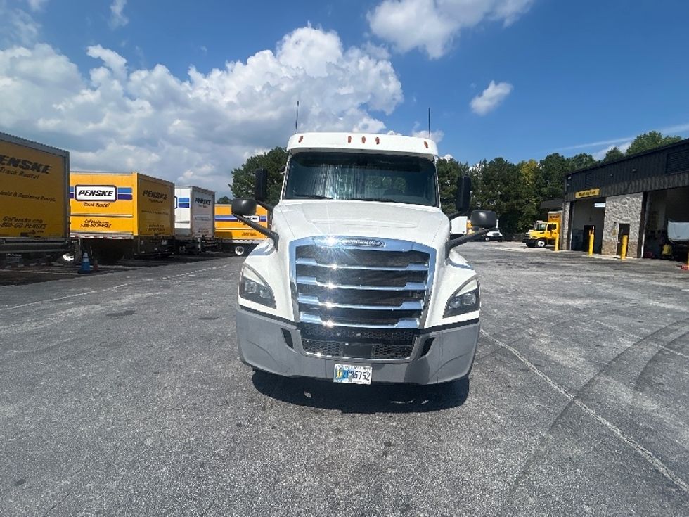 Day Cab Tractor-Heavy Duty Tractors-Freightliner-2020-T12664ST-Conyers-GA-427,450\n\t\tmiles-$ 49,750 - Image 2