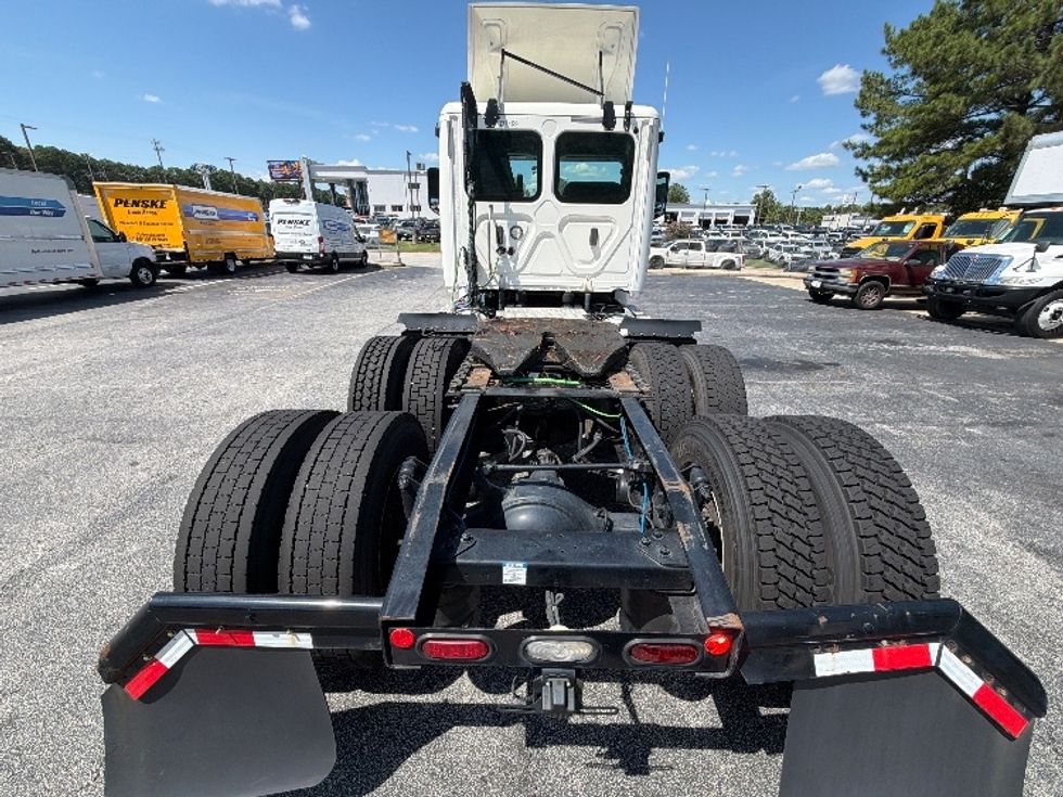 Day Cab Tractor-Heavy Duty Tractors-Freightliner-2020-T12664ST-Conyers-GA-493,024\n\t\tmiles-$ 47,000 - Image 6