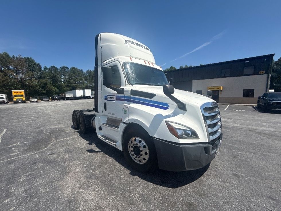Day Cab Tractor-Heavy Duty Tractors-Freightliner-2020-T12664ST-Conyers-GA-575,573\n\t\tmiles-$ 39,250 - Image 1
