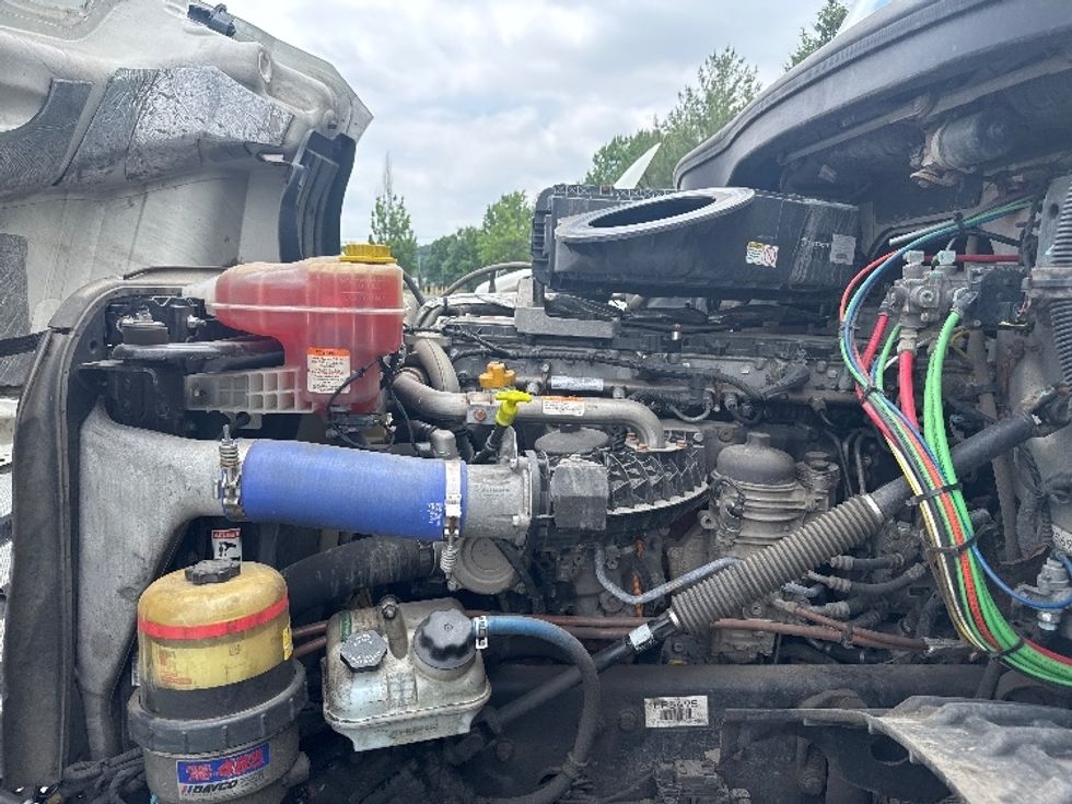 Day Cab Tractor-Heavy Duty Tractors-Freightliner-2020-T12664ST-Cranbury-NJ-446,000\n\t\tmiles-$ 46,500 - Image 15
