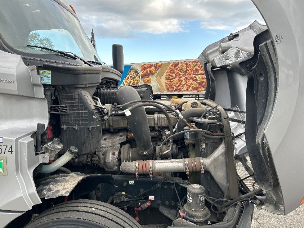 Day Cab Tractor-Heavy Duty Tractors-Freightliner-2020-T12664ST-Crown Point-IN-271,008\n\t\tmiles-$ 56,000 - Image 15