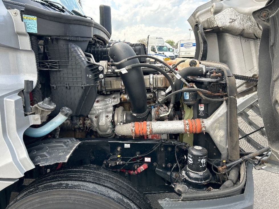 Day Cab Tractor-Heavy Duty Tractors-Freightliner-2020-T12664ST-Crown Point-IN-386,316\n\t\tmiles-$ 44,250 - Image 15