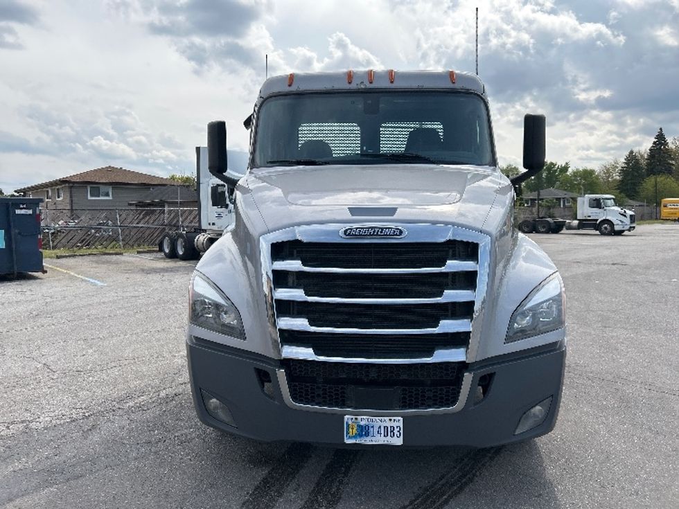 Day Cab Tractor-Heavy Duty Tractors-Freightliner-2020-T12664ST-Crown Point-IN-386,316\n\t\tmiles-$ 44,250 - Image 2