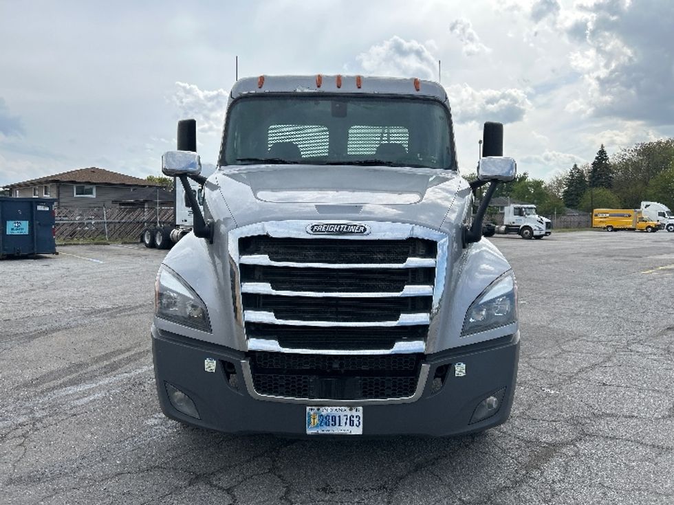 Day Cab Tractor-Heavy Duty Tractors-Freightliner-2020-T12664ST-Crown Point-IN-475,636\n\t\tmiles-$ 45,500 - Image 2