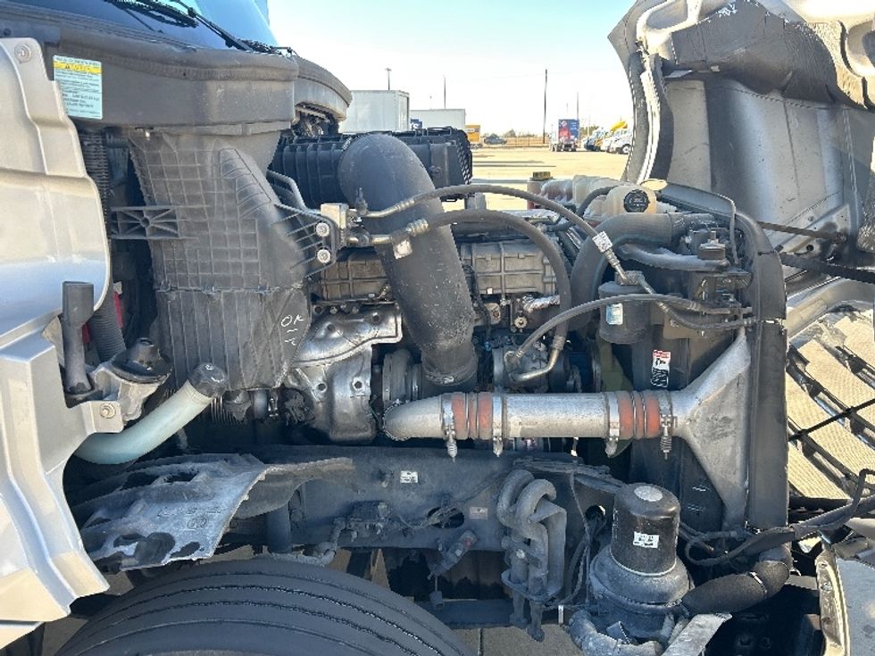 Day Cab Tractor-Heavy Duty Tractors-Freightliner-2020-T12664ST-Dallas-TX-181,025\n\t\tmiles-$ 67,750 - Image 15