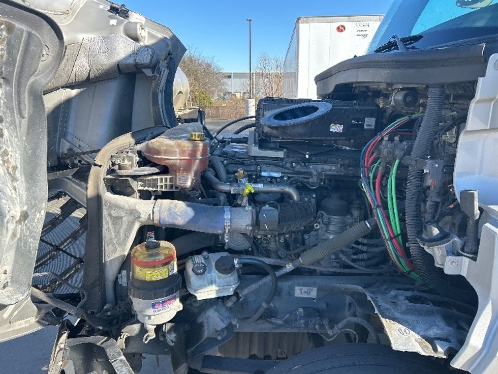 Day Cab Tractor-Heavy Duty Tractors-Freightliner-2020-T12664ST-Dallas-TX-181,025\n\t\tmiles-$ 67,750 - Image 16