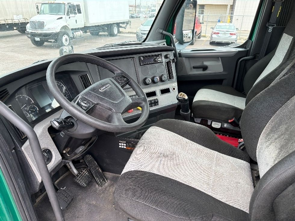 Day Cab Tractor-Heavy Duty Tractors-Freightliner-2020-T12664ST-Dallas-TX-187,301\n\t\tmiles-$ 59,500 - Image 10