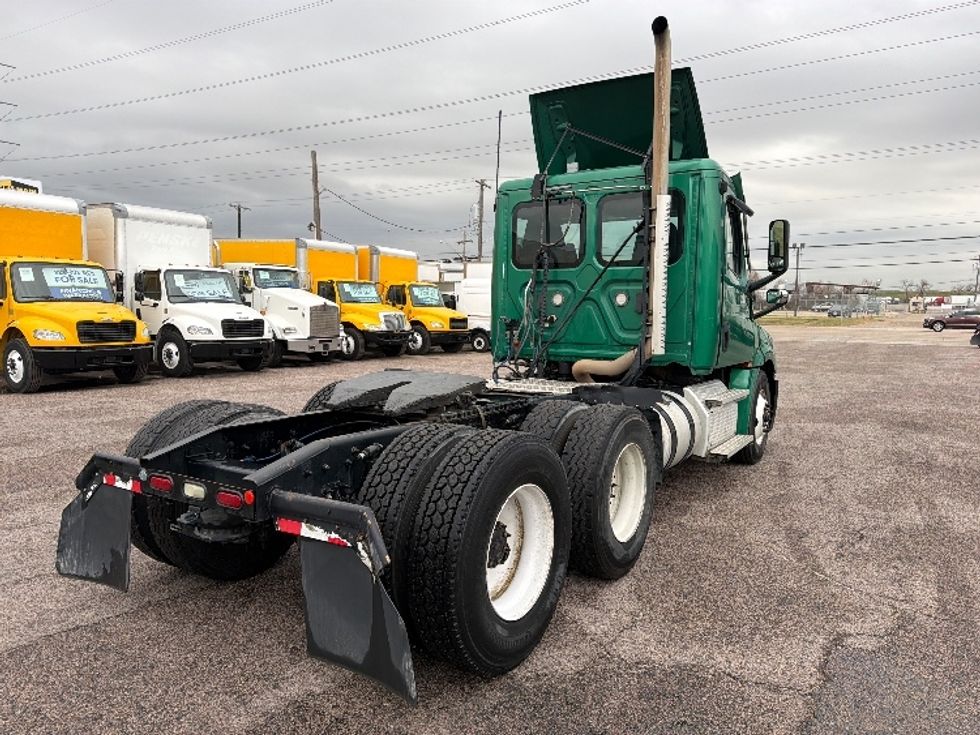 Day Cab Tractor-Heavy Duty Tractors-Freightliner-2020-T12664ST-Dallas-TX-187,301\n\t\tmiles-$ 59,500 - Image 7