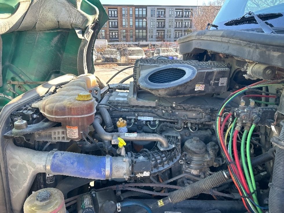 Day Cab Tractor-Heavy Duty Tractors-Freightliner-2020-T12664ST-Dallas-TX-211,949\n\t\tmiles-$ 59,250 - Image 16