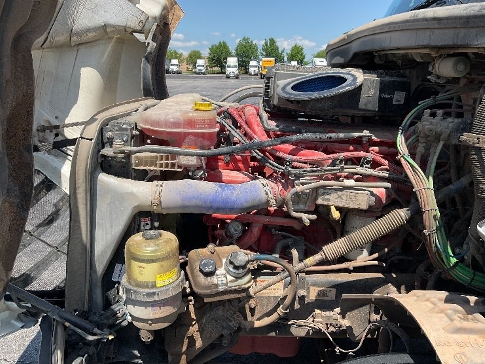 Day Cab Tractor-Heavy Duty Tractors-Freightliner-2020-T12664ST-Dallas-TX-525,156\n\t\tmiles-$ 47,500 - Image 16