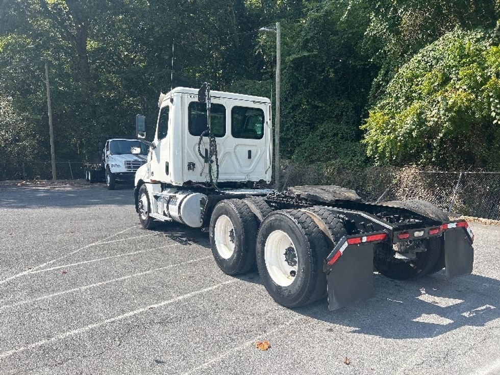 Day Cab Tractor-Heavy Duty Tractors-Freightliner-2020-T12664ST-Dalton-GA-208,875\n\t\tmiles-$ 58,000 - Image 5