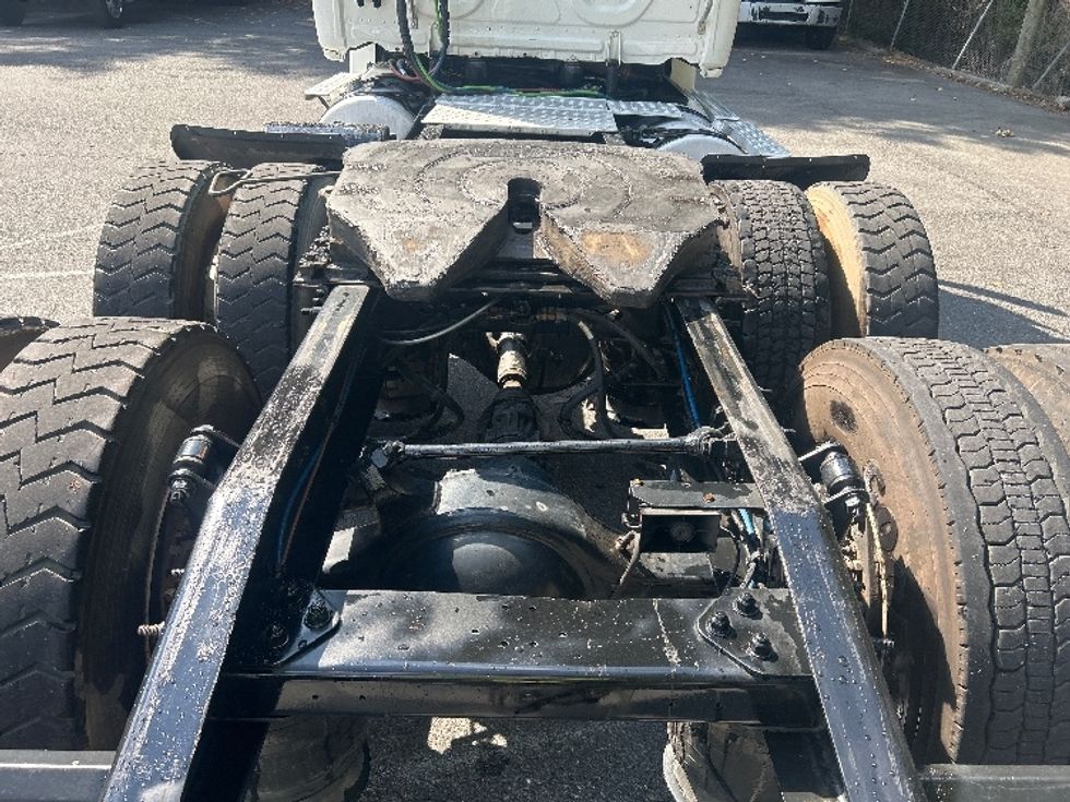 Day Cab Tractor-Heavy Duty Tractors-Freightliner-2020-T12664ST-Dalton-GA-208,875\n\t\tmiles-$ 58,000 - Image 6