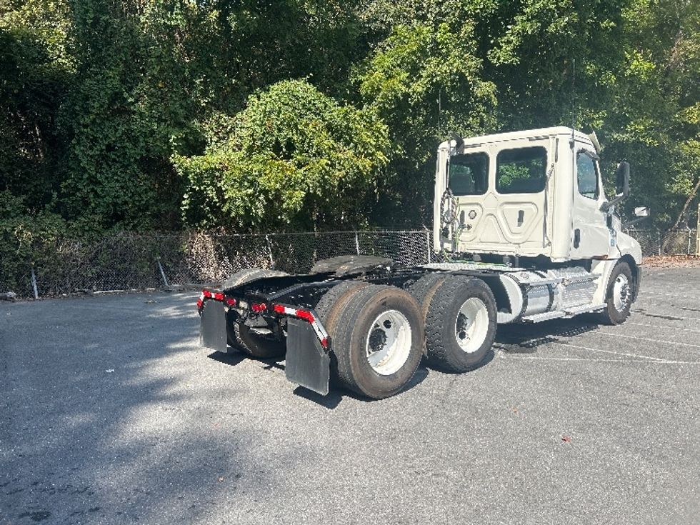 Day Cab Tractor-Heavy Duty Tractors-Freightliner-2020-T12664ST-Dalton-GA-208,875\n\t\tmiles-$ 58,000 - Image 7