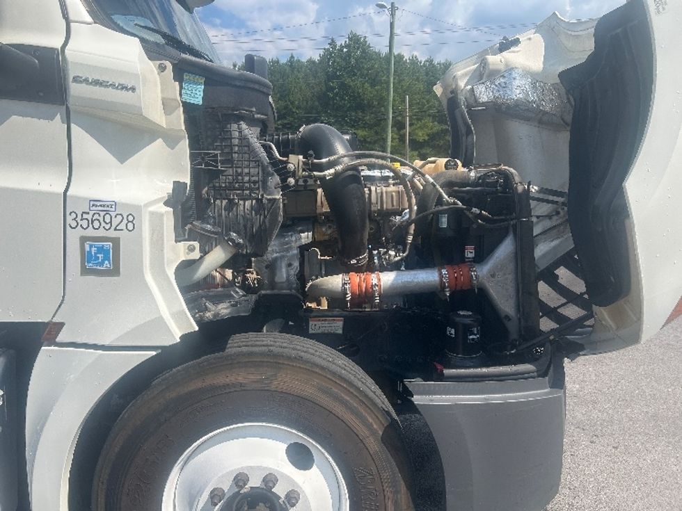 Day Cab Tractor-Heavy Duty Tractors-Freightliner-2020-T12664ST-Dalton-GA-253,148\n\t\tmiles-$ 55,000 - Image 15