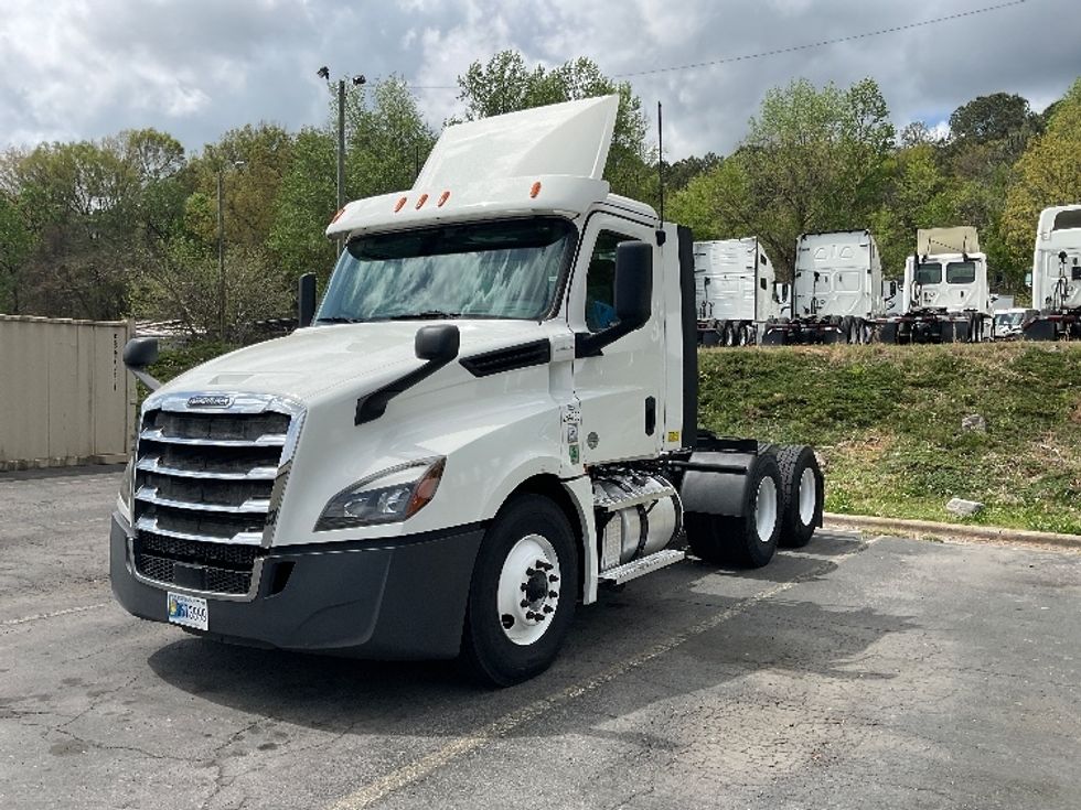Day Cab Tractor-Heavy Duty Tractors-Freightliner-2020-T12664ST-Dalton-GA-259,750\n\t\tmiles-$ 53,750 - Image 3