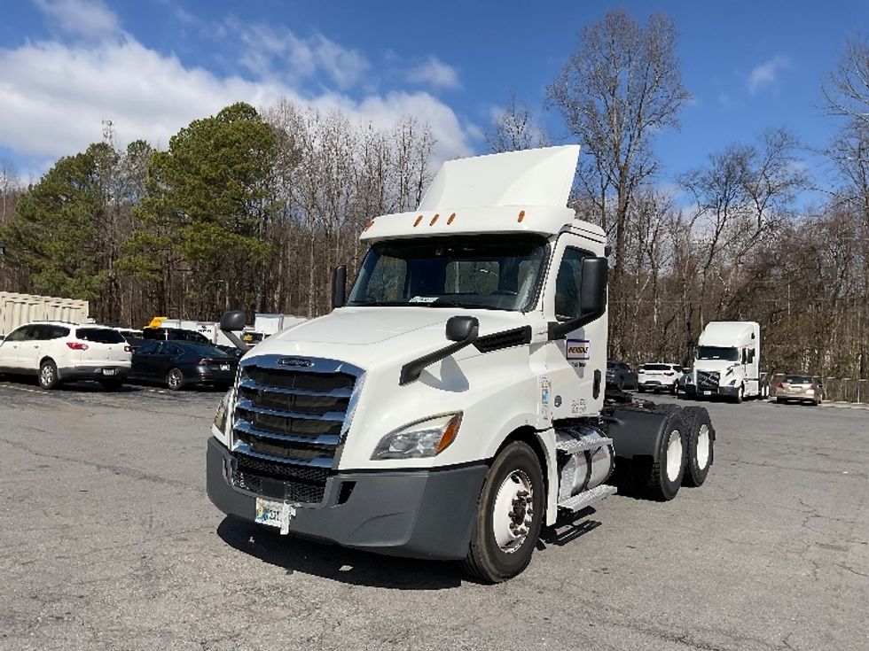 Day Cab Tractor-Heavy Duty Tractors-Freightliner-2020-T12664ST-Dalton-GA-281,632\n\t\tmiles-$ 64,500 - Image 3