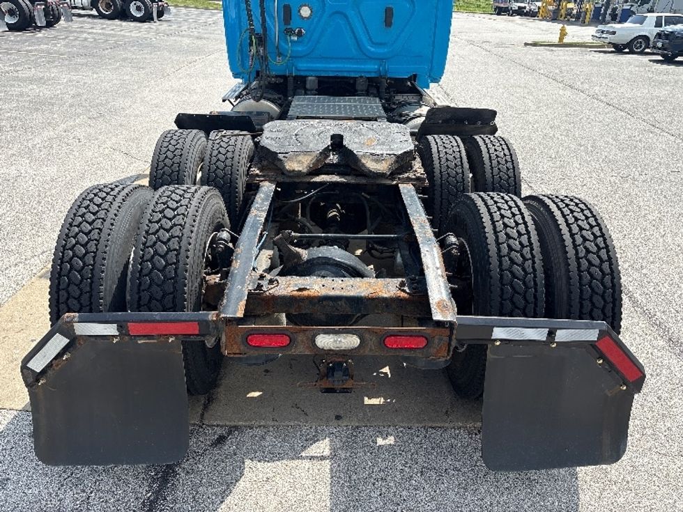 Day Cab Tractor-Heavy Duty Tractors-Freightliner-2020-T12664ST-Davenport-IA-260,147\n\t\tmiles-$ 53,750 - Image 6