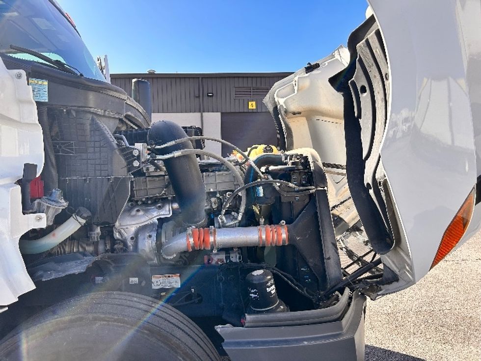 Day Cab Tractor-Heavy Duty Tractors-Freightliner-2020-T12664ST-Davenport-IA-456,354\n\t\tmiles-$ 62,750 - Image 15