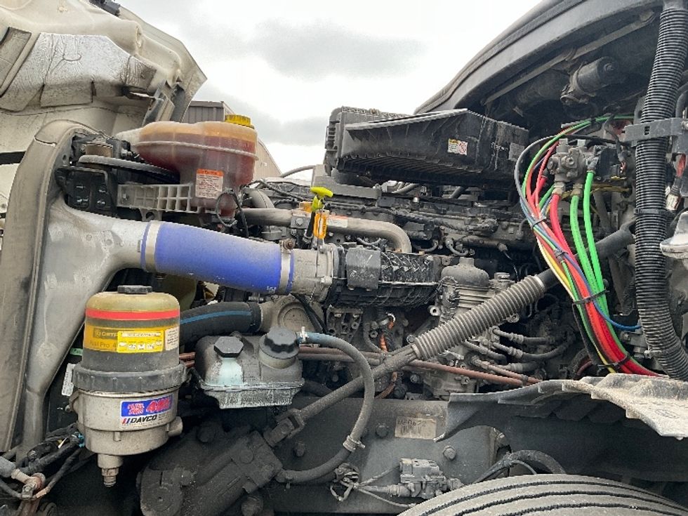 Day Cab Tractor-Heavy Duty Tractors-Freightliner-2020-T12664ST-Davenport-IA-471,920\n\t\tmiles-$ 60,000 - Image 16