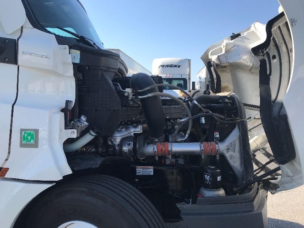 Day Cab Tractor-Heavy Duty Tractors-Freightliner-2020-T12664ST-Davenport-IA-481,992\n\t\tmiles-$ 60,000 - Image 15