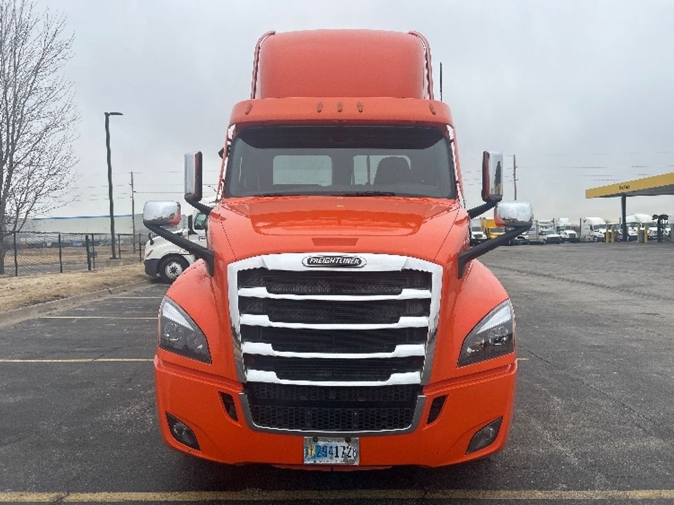 Day Cab Tractor-Heavy Duty Tractors-Freightliner-2020-T12664ST-Davenport-IA-546,350\n\t\tmiles-$ 37,500 - Image 2