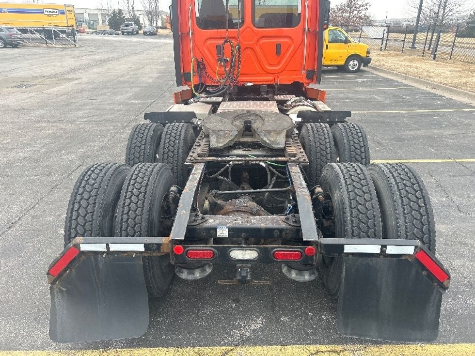 Day Cab Tractor-Heavy Duty Tractors-Freightliner-2020-T12664ST-Davenport-IA-546,350\n\t\tmiles-$ 37,500 - Image 6