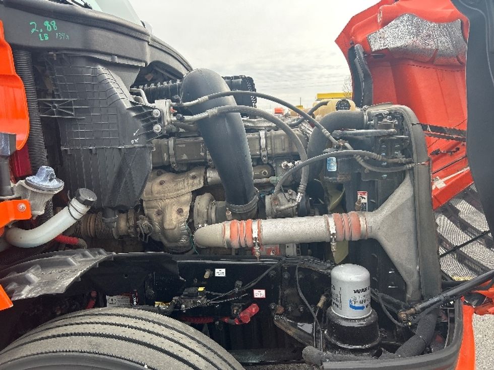 Day Cab Tractor-Heavy Duty Tractors-Freightliner-2020-T12664ST-Davenport-IA-684,688\n\t\tmiles-$ 25,000 - Image 15