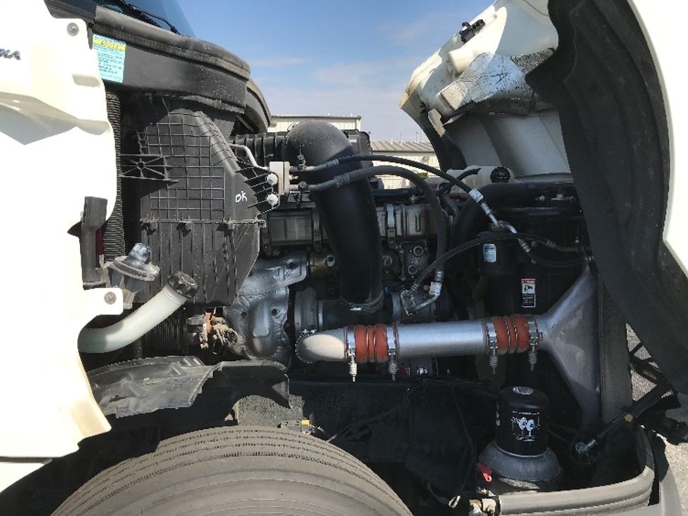 Day Cab Tractor-Heavy Duty Tractors-Freightliner-2020-T12664ST-Decatur-AL-176,872\n\t\tmiles-$ 63,000 - Image 15