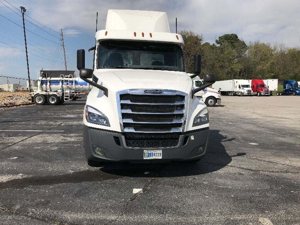 Day Cab Tractor-Heavy Duty Tractors-Freightliner-2020-T12664ST-Decatur-AL-390,104\n\t\tmiles-$ 44,250 - Image 2