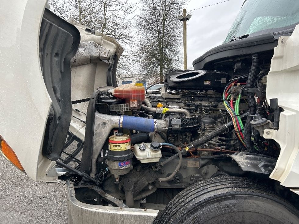 Day Cab Tractor-Heavy Duty Tractors-Freightliner-2020-T12664ST-Delta-BC-315,337\n\t\tkm-$ 71,750 - Image 16