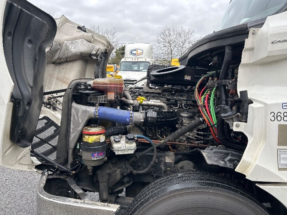 Day Cab Tractor-Heavy Duty Tractors-Freightliner-2020-T12664ST-Delta-BC-342,350\n\t\tkm-$ 70,500 - Image 16