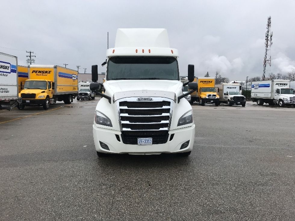 Day Cab Tractor-Heavy Duty Tractors-Freightliner-2020-T12664ST-Delta-BC-351,823\n\t\tkm-$ 72,250 - Image 2