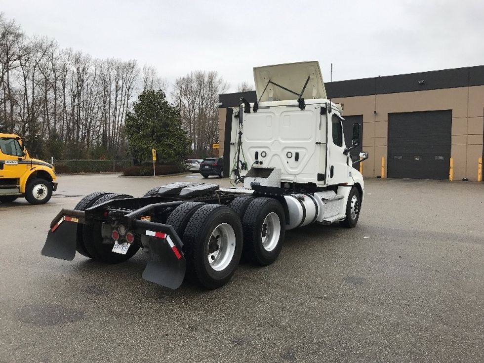 Day Cab Tractor-Heavy Duty Tractors-Freightliner-2020-T12664ST-Delta-BC-351,823\n\t\tkm-$ 72,250 - Image 7