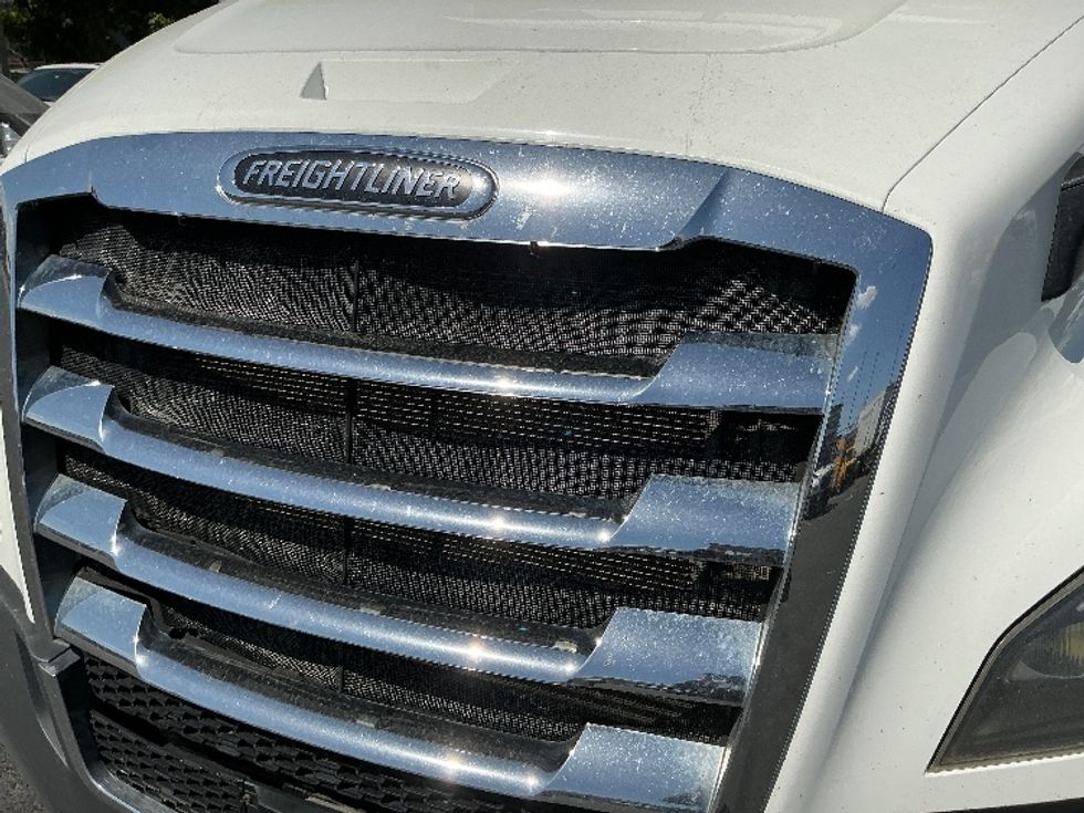 Day Cab Tractor-Heavy Duty Tractors-Freightliner-2020-T12664ST-Denver-CO-387,081\n\t\tmiles-$ 52,000 - Image 20