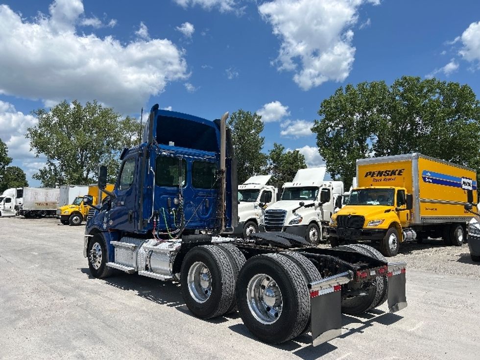 Day Cab Tractor-Heavy Duty Tractors-Freightliner-2020-T12664ST-Des Moines-IA-199,358\n\t\tmiles-$ 68,750 - Image 5