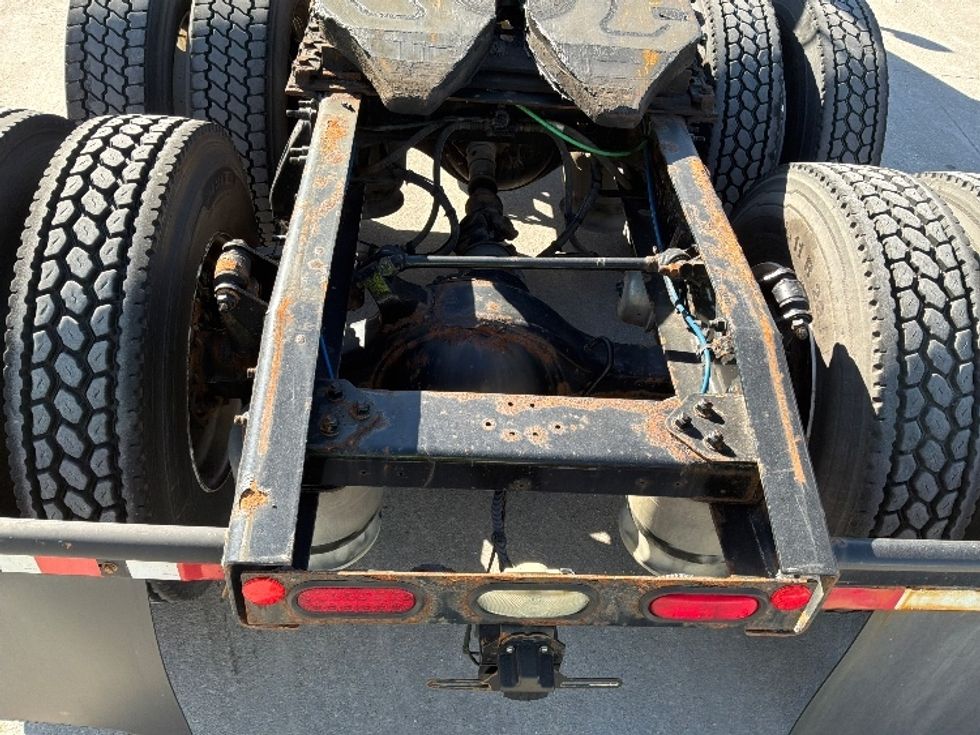 Day Cab Tractor-Heavy Duty Tractors-Freightliner-2020-T12664ST-Des Moines-IA-383,454\n\t\tmiles-$ 54,000 - Image 17