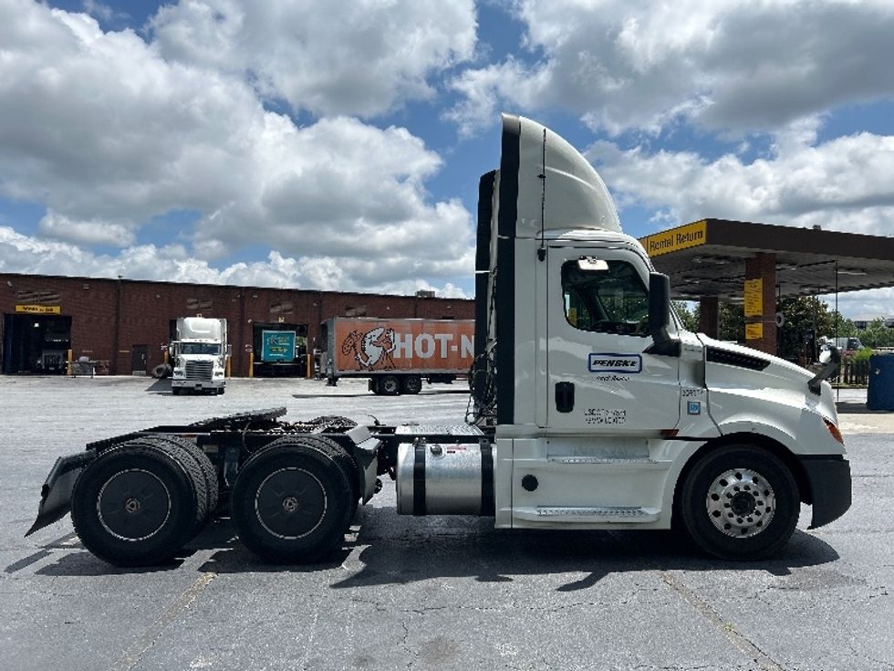 Day Cab Tractor-Heavy Duty Tractors-Freightliner-2020-T12664ST-Duluth-GA-469,491\n\t\tmiles-$ 51,250 - Image 8